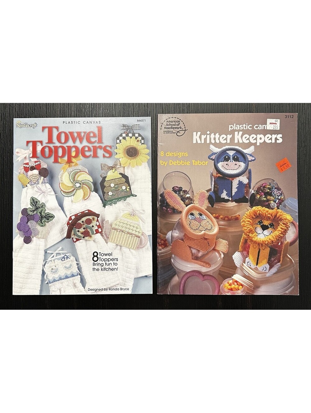 Lot OF 2 Plastic Canvas Instruction Booklets Kritter Keepers Towel Toppers VGC